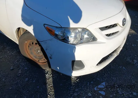 2011 Toyota Corolla Le z USA, uszkodzony, nr VIN JTDBU4EEXBJ102945